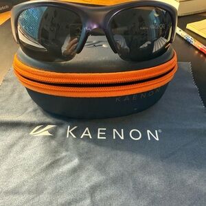 Kaenon Mens Black Polarized Wrap Sunglasses. Comes with case and cleaning cloth.